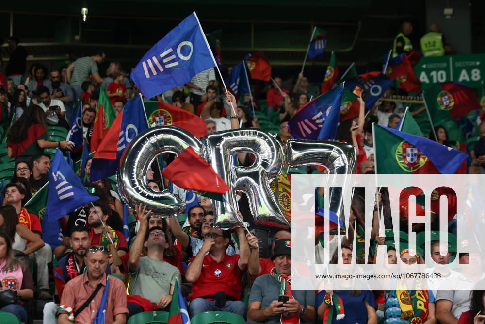 POR: Portugal v Hungary. World Cup Qualifiers match. Crisitano Ronaldo CR7 fans during the World Cup Qualifiers match between Portugal and Hungary national teams played at Jose Alvalade Stadium on October 14, 2025 in Lisboa, Portugal.