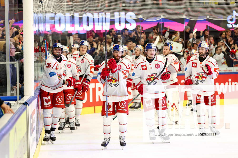 Ice hockey, Eishockey - CHL, EC RBS vs Berlin SALZBURG,AUSTRIA,15.OCT.25 - ICE HOCKEY - CHL, Champions Hockey League, group stage, EC Red Bull Salzburg vs Eisbaeren Berlin. Image shows the rejoicing of EC RBS. GEPAxpictures xMathiasxMandl