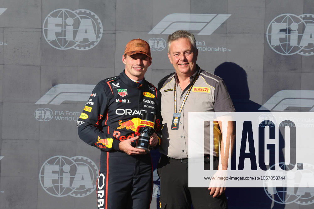 Circuit of The Americas, Austin, FORMULA 1 MSC CRUISES UNITED STATES GRAND PRIX 2025 , im Bild Max Verstappen (NLD), Oracle Red Bull Racing startet von der Poleposition das morgige Sprintrennen. (Photo by Hasan Bratic DeFodi Images) 17 10 2025, Circuit of The Americas, Austin, FORMULA 1 MSC CRUISES UNITED STATES GRAND PRIX 2025 , pictured Max Verstappen NLD , Oracle Red Bull Racing starts tomorrows sprint race from pole position Photo by Hasan Bratic DeFodi Images