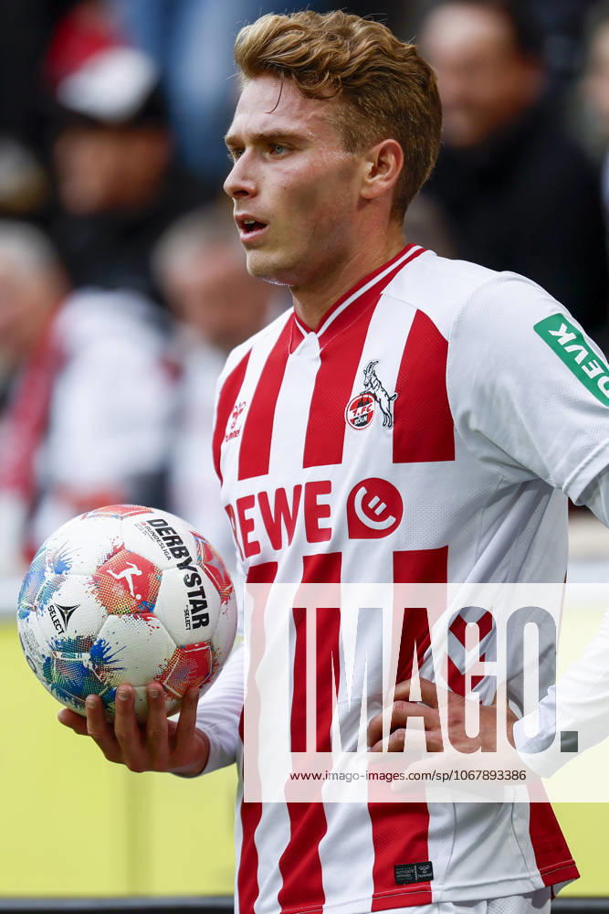 Sebastian Sebulonsen (1. FC Koeln, 28) during the Bundesliga match between 1. FC Koeln vs. FC Augsburg at the Rheinenergie-Stadion on matchday 7 of the 1. Bundesliga on October 18, 2025 in Koeln, Germany. DFL REGULATIONS PROHIBIT ANY USE OF PHOTOGRAPHS AS IMAGE SEQUENCES AND OR QUASI-VIDEO. Nordrhein-Westfalen Germany