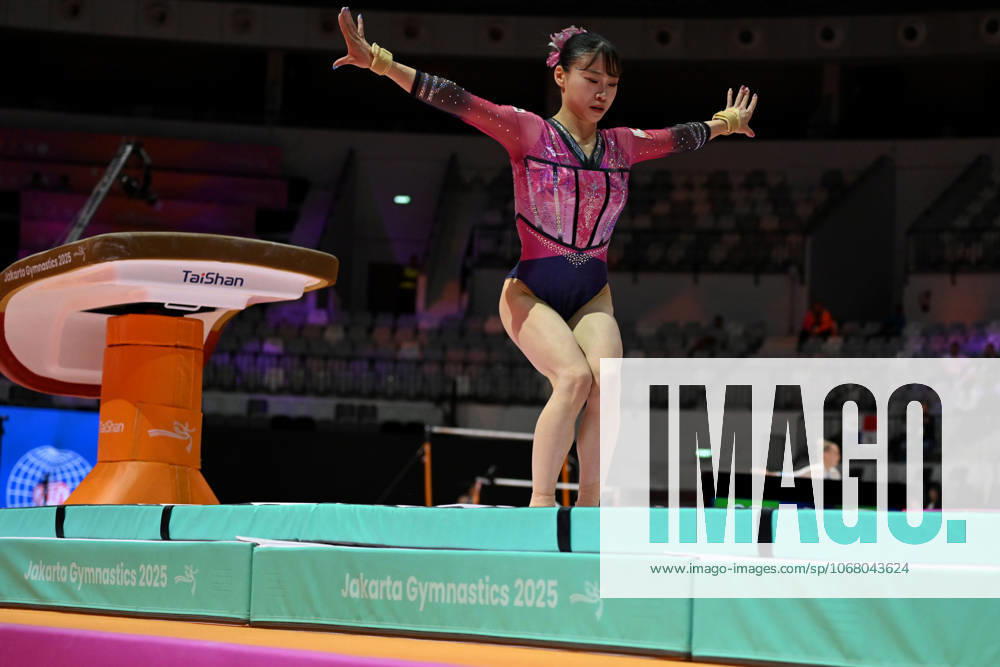 (251021) -- JAKARTA, Oct. 21, 2025 -- Sugihara Aiko of Japan competes during the Women s Vault Qualification at the 53rd FIG Artistic Gymnastics World Championships in Jakarta, Indonesia, on Oct. 20, 2025. ) (SP)INDONESIA-JAKARTA-ARTISTIC GYMNASTICS WORLD CHAMPIONSHIPS-WOMEN S QUALIFICATION-DAY 1 AgungxKuncahyaxB.