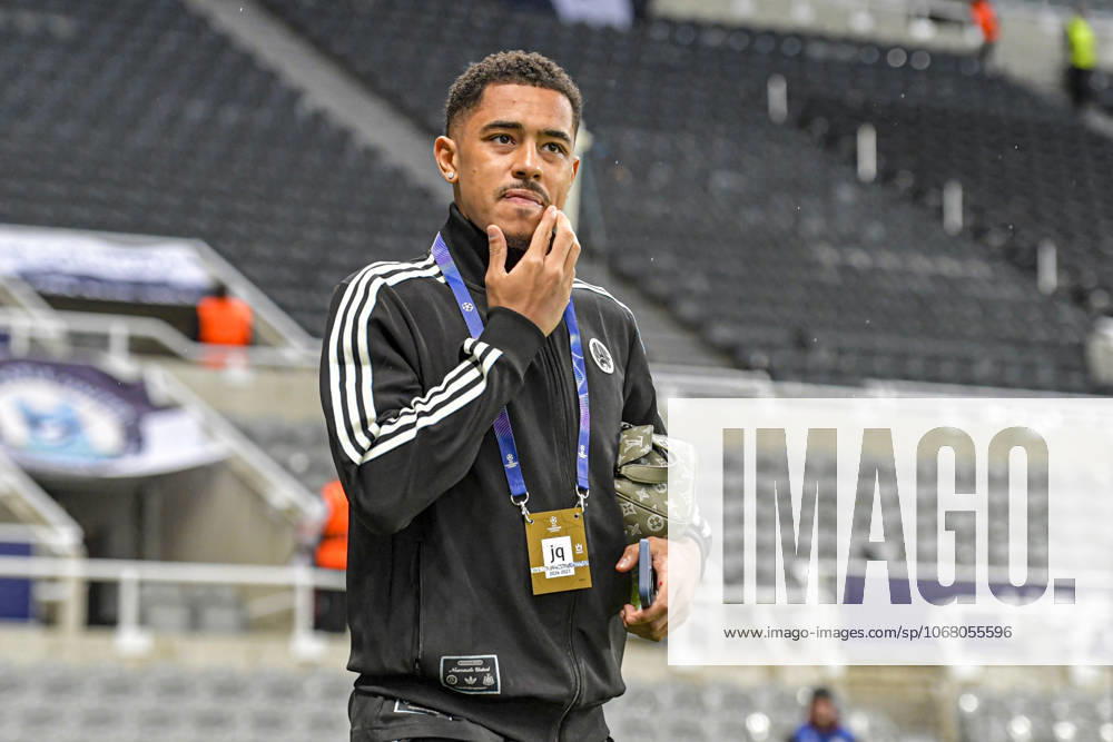 Newcastle United v Benfica UEFA Champions League Jacob Ramsey of Newcastle United arrives during the UEFA Champions League match at St. James s Park, Newcastle UK Newspapers OUT