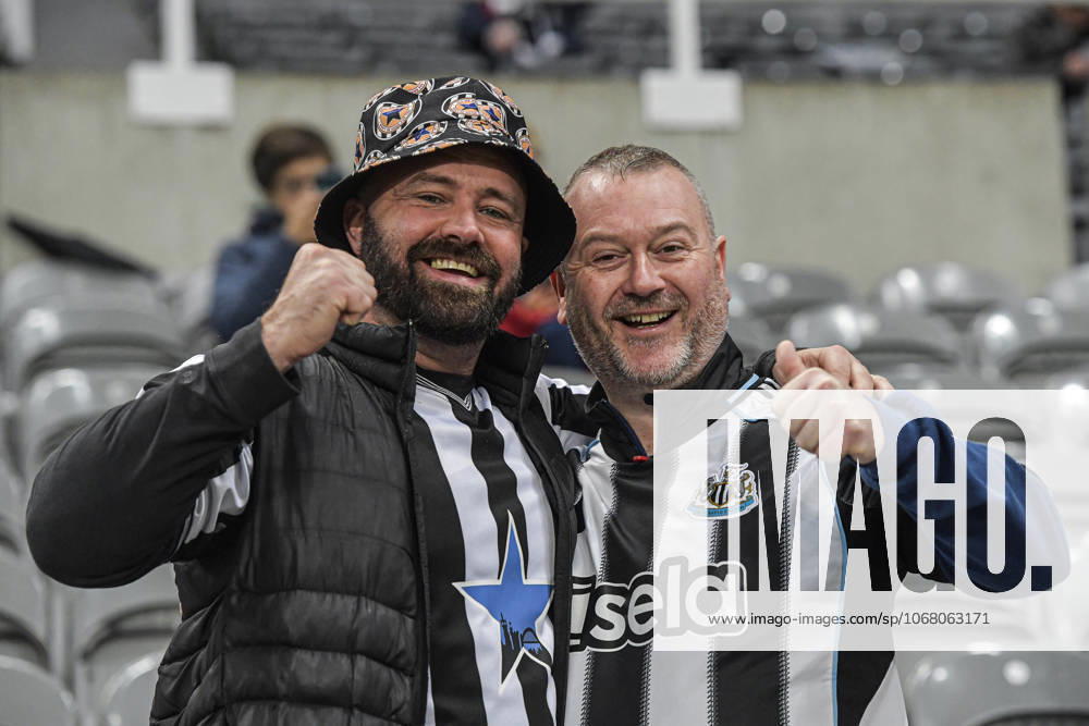 Newcastle United v Benfica UEFA Champions League Fans of Newcastle United during the UEFA Champions League match at St. James s Park, Newcastle UK Newspapers OUT