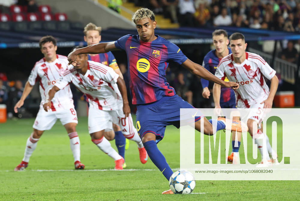 FC Barcelona, Barca v Olympiacos FC - UEFA Champions League 2025 26 League Phase MD3 Lamine Yamal scores a penalty during the match between FC Barcelona and Olympiacos FC, corresponding to Matchday 3 of the League phase of the UEFA Champions League, played at the Lluis Companys Stadium in Barcelona, Spain, on October 21, 2025. Barcelona Barcelona Spain