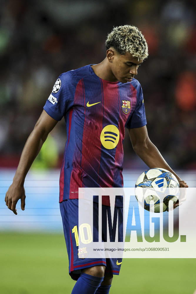 FC Barcelona, Barca v Olympiacos FC - UEFA Champions League 2025 26 League Phase MD3 Lamine Yamal of FC Barcelona has the ball during the UEFA Champions League 2025 26 League match between FC Barcelona and Olympiacos FC at Estadi Olimpic Lluis Companys in Barcelona, Spain, on October 21, 2025. Barcelona Spain