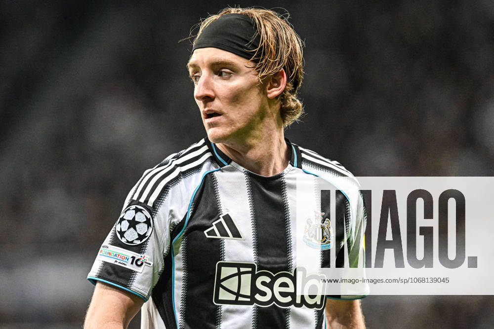 Newcastle United v Benfica UEFA Champions League Anthony Gordon of Newcastle United during the UEFA Champions League match at St. James s Park, Newcastle UK Newspapers OUT