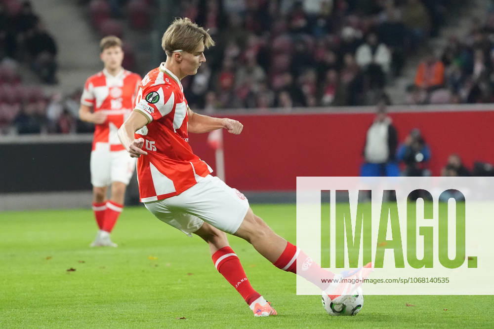 Kacper Potulski (1. FSV Mainz 05, 48) - 23.10.2025 1. FSV Mainz 05 vs. Zrinjski Mostar, MEWA Arena, Europa Conference League