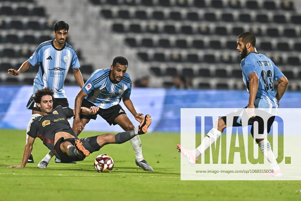AL WAKRAH SC V AL RAYYAN SC-DOHA BANK STARS LEAGUE QATAR Almahdi Ali Mukhtar (C) of Al-Wakrah SC and Ahmed Alaaeildin Abdelmotaal (L) of Al Rayyan SC in action during the Doha Bank Stars League Qatar match between Al Wakrah SC and Al Rayyan SC at Saoud Bin Abdulrahman Stadium in Doha, Qatar, on October 26, 2025. DOHA Qatar