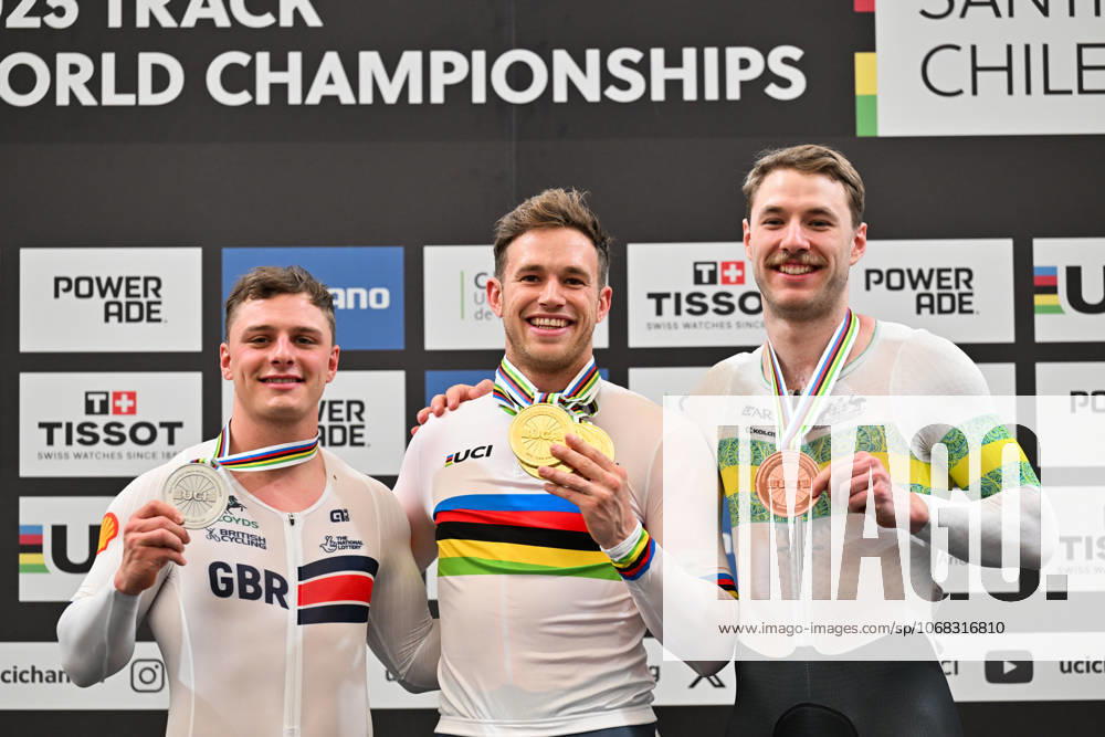 2025 Tissot UCI Track World Championships Picture by Simon Wilkinson SWpix.com - 26 10 2025 - Cycling - 2025 Tissot UCI Track World Championships - Velodromo Penalolén, Santiago, Chile - Men s Sprint Podium - Harrie Lavreysen (Netherlands) with the 4 Gold Medals he has won at the 2025 Tissot UCI Track World Championships with Matthew Richardson (Great Britain) receiving the Silver Medal and Leigh Hoffman (Australia) receiving the Bronze Medal