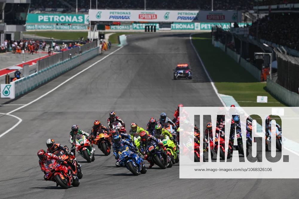 Races of Petronas Grand Prix of Malaysia of MotoGP at Sepang Circuit. October 26 2025 In picture: start race Carreras del Gran Premio de MotoGP de Malasia en el Circuito Internacional de Sepang. 26 de Octubre de 2025 POOL MotoGP.com Cordon Press Images will be for editorial use only. Mandatory credit: MotoGP.com Cordon Press Cordon Press