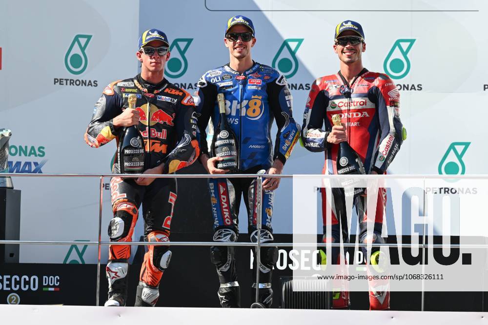 Races of Petronas Grand Prix of Malaysia of MotoGP at Sepang Circuit. October 26 2025 In picture: Alex Marquez , Pedro Acosta and Joan Mir Carreras del Gran Premio de MotoGP de Malasia en el Circuito Internacional de Sepang. 26 de Octubre de 2025 POOL MotoGP.com Cordon Press Images will be for editorial use only. Mandatory credit: MotoGP.com Cordon Press Cordon Press