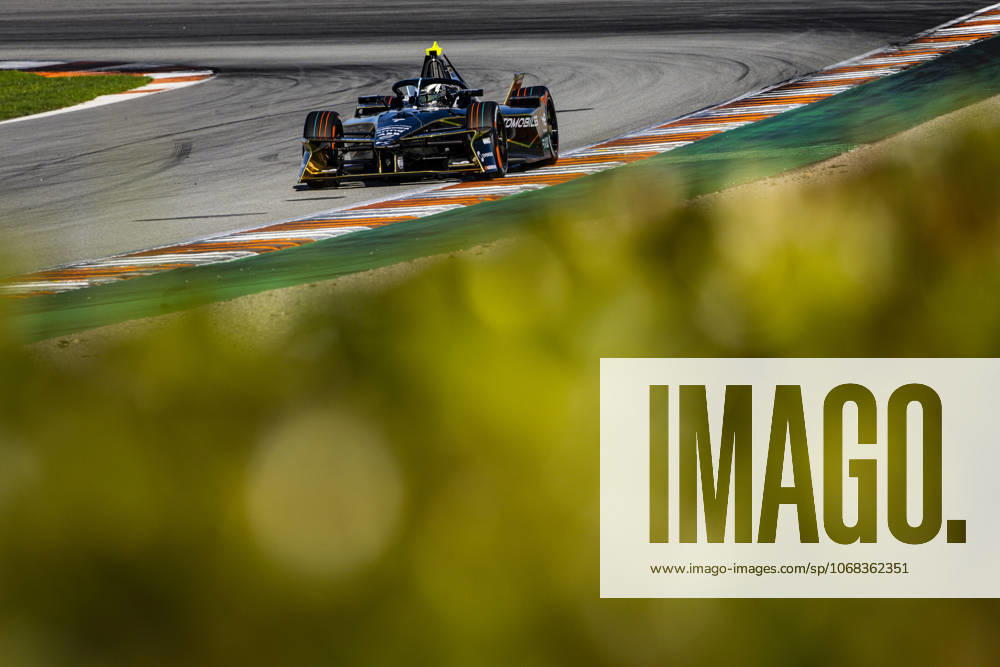 FORMULA E - 2025 VALENCIA PRE-SEASON TESTING 07 GUNTHER Maximilian (ger), DS Penske, DS E-Tense FE25, action during the 2025 Valencia Pre-Season Testing of the 2025-26 ABB FIA Formula E World Championship, WM, Weltmeisterschaft on the Circuit Ricardo Tormo from October 27 to 31, 2025 in Cheste, Spain - ChesteSpain