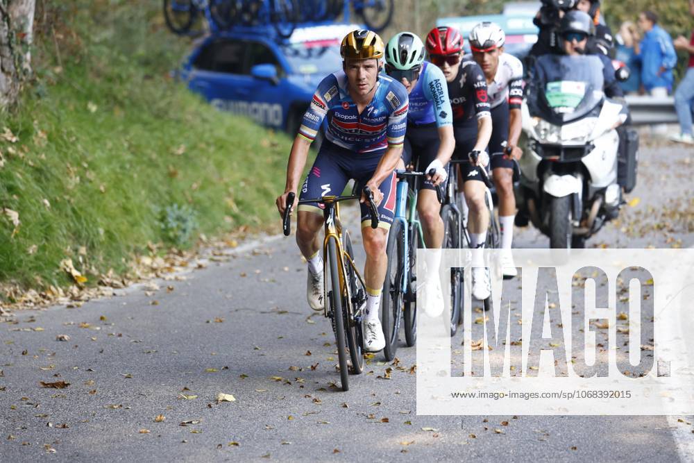 Evenepoel (Remco) - (BEL) - seixas (paul) - (fra) - storer (Michael) - (AUS) - del toro (isaac) - (mex) - CYCLISME UCI WORLD TOUR 2025 TOUR DE LOMBARDIE ITALIE 11 10 2025 GARNIER ETIENNE L (24 10 2025) une detouree passo di ganda Italie GermanyxJapanxUKxFrancexBelgiumxOUT