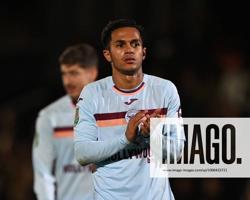Fabio Carvalho of Brentford applauds the fans at full time Grimsby Town v Brentford, EFL Carabao Cup, Fourth Round, Football, Blundell Park, Grimsby, UK - 28 Oct 2025Grimsby Blundell Park United Kingdom