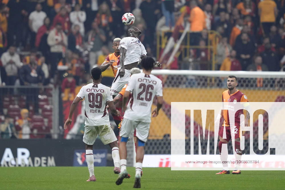 Galatasaray v Trabzonspor Turkish Super League Paul Ebere Onuachu of Trabzonspor heads the ball under pressure during the Turkish Super League match between Galatasaray and Trabzonspor at the Rems Park Stadium on November 1, 2025 in Istanbul, Turkey. (Photo by Gokhan Taner Middle East Images) Istanbul Istanbul Türkiye