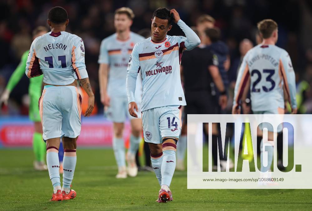 Fabio Carvalho of Brentford shows their dejection after the full time whistle Crystal Palace v Brentford, Premier League, Football, Selhurst Park, London, UK - 01 Nov 2025London Selhurst Park United Kingdom