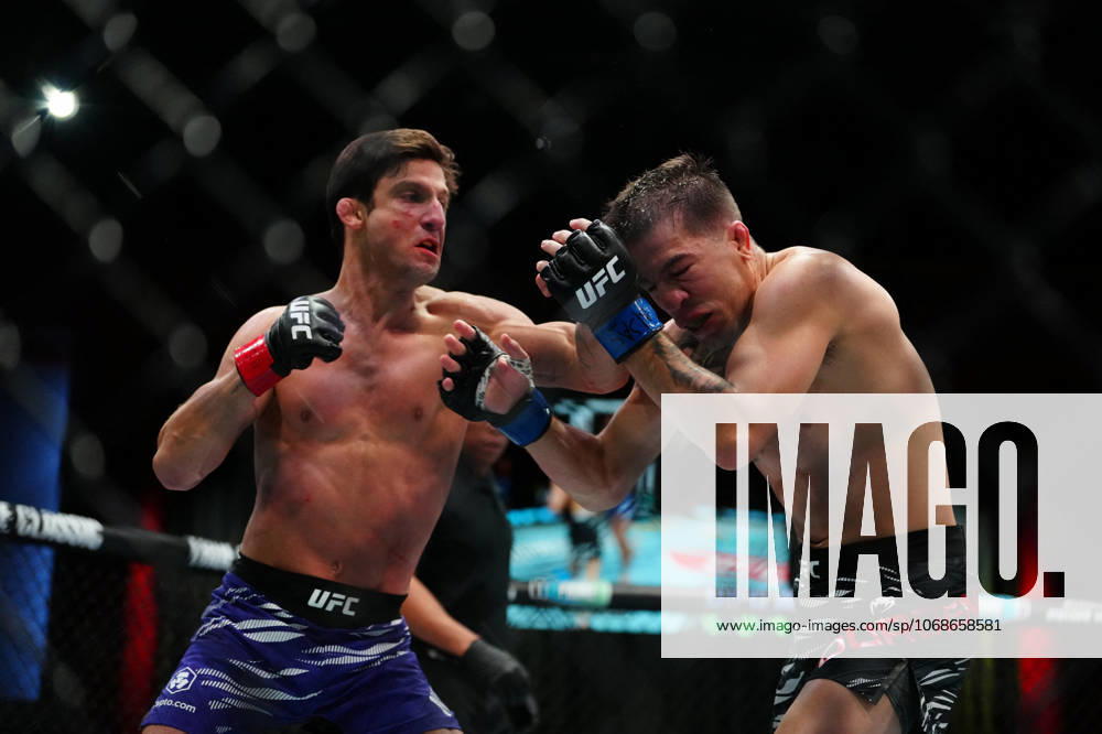 UFC Fight Night - Las Vegas Allan Nascimento and Cody Durden meet in the octagon for a 3-round bout at UFC Apex for UFC Fight Night - Garcia vs Onama on November 1, 2025 in Las Vegas, NV, United States. Photo by Louis Grasse PxImages ABACAPRESS.COM Las Vegas, NV LAS VEGAS, NV United States