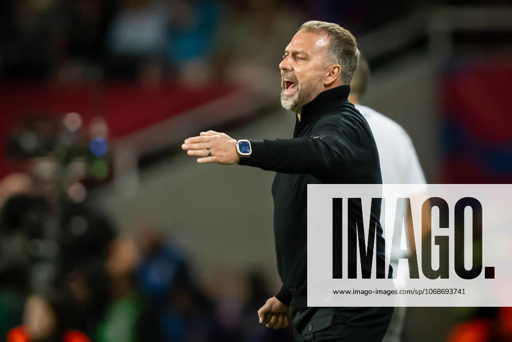 Head Coach Hansi Flick FC Barcelona, Barca seen during the La Liga EA Sports match between FC Barcelona and Elche CF at Estadi Olimpic LluÃas Companys. Final Score: FC Barcelona 3:1 Elche CF. Barcelona Spain - ZUMAs197 20251102_aaa_s197_176