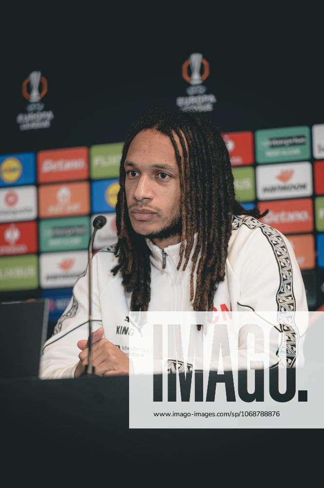 FC Midtjylland press conference, PK, Pressekonferenz - Europa League Herning, Denmark - November 5: Head coahc Mike Tullberg and Kevin Mbabu during FC Midtjylland press conference ahead of the match against Glasgow Celtic in UEFA Europa League at MCH Arena Herning MCH Arena Denmark