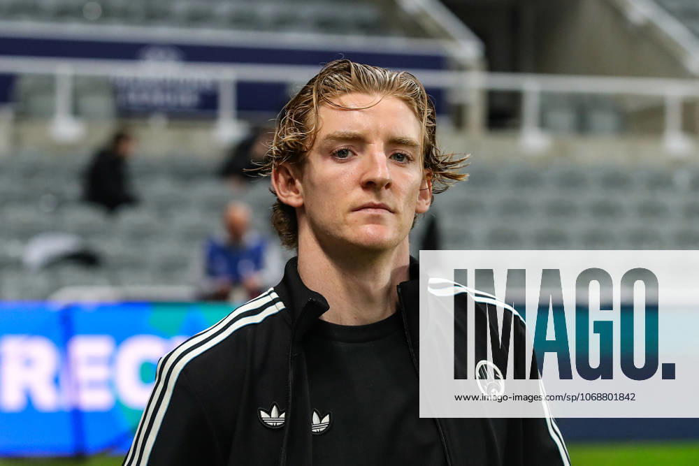 Newcastle United v Athletic Club, UEFA Champions League Anthony Gordon Of Newcastle United Arrives during the Newcastle United v Athletic Club UEFA Champions League Round 1 match at St. James Park, Newcastle Upon Tyne, England on 5 November 2025 Credit: Lee Keuneke Every Second Media Editorial use only. All images are copyright Every Second Media Limited. No images may be reproduced without prior permission.