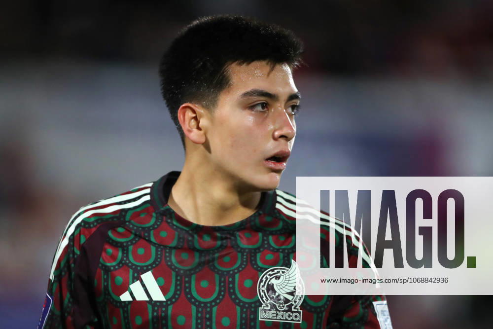 Futbol, Mexico vs Argentina. Mundial sub 20, Chile 2025. El jugador de Mexico Gilberto Mora es fotografiado durante un partido de cuartos de final del mundial sub 20 contra Argentina disputado en el estadio Nacional de Santiago, Chile. 11 10 2025 Jonnathan Oyarzun Photosport Football, Mexico vs Argentina. U-20 World Cup Championship. Mexicos player Gilberto Mora is pictured during a quarterfinal match of the U-20 World Cup against Argentina at the Nacional stadium in Santiago, Chile. 11 10 2025 Jonnathan Oyarzun Photosport Mexico vs Argentina, mundial sub 20 Chile 2025