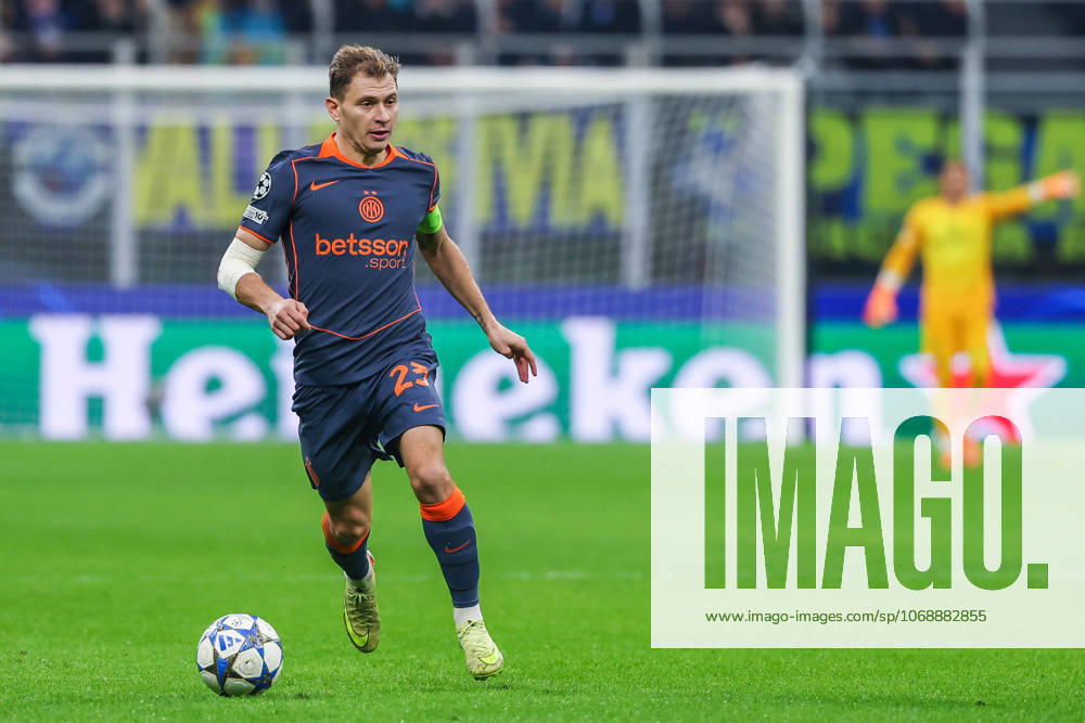 Nicolo Barella of FC Internazionale seen in action during UEFA Champions League 2025 26 League Phase - Matchday 4 football match between FC Internazionale and FC Kairat Almaty at San Siro Stadium in Milan Italy on 05 November 2025. Milan Stadio Giuseppe Meazza Milan Italy