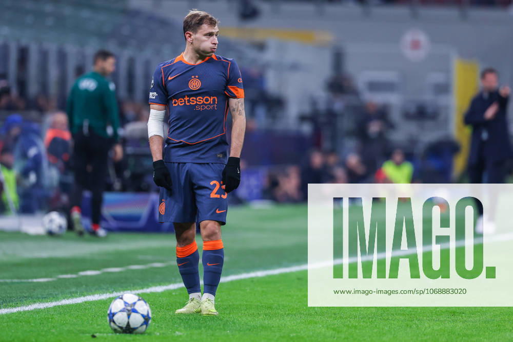 Nicolo Barella of FC Internazionale seen in action during UEFA Champions League 2025 26 League Phase - Matchday 4 football match between FC Internazionale and FC Kairat Almaty at San Siro Stadium in Milan Italy on 05 November 2025. Milan Stadio Giuseppe Meazza Milan Italy