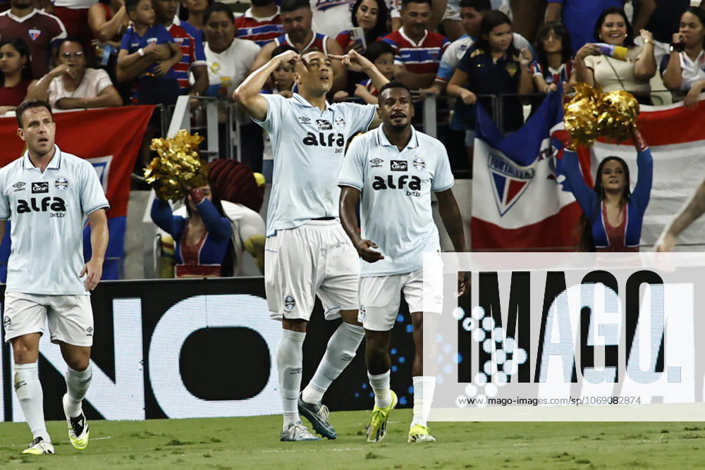 Fortaleza v Gremio - Brasileirao 2025 Player Carlos Vinicius celebrates a goal during the match between Fortaleza and Gremio, valid for the 33rd round of the Brazilian Serie A championship of 2025, at Arena Castelao in Fortaleza, Brazil, on November 9, 2025. Fortaleza Ceara Brasil