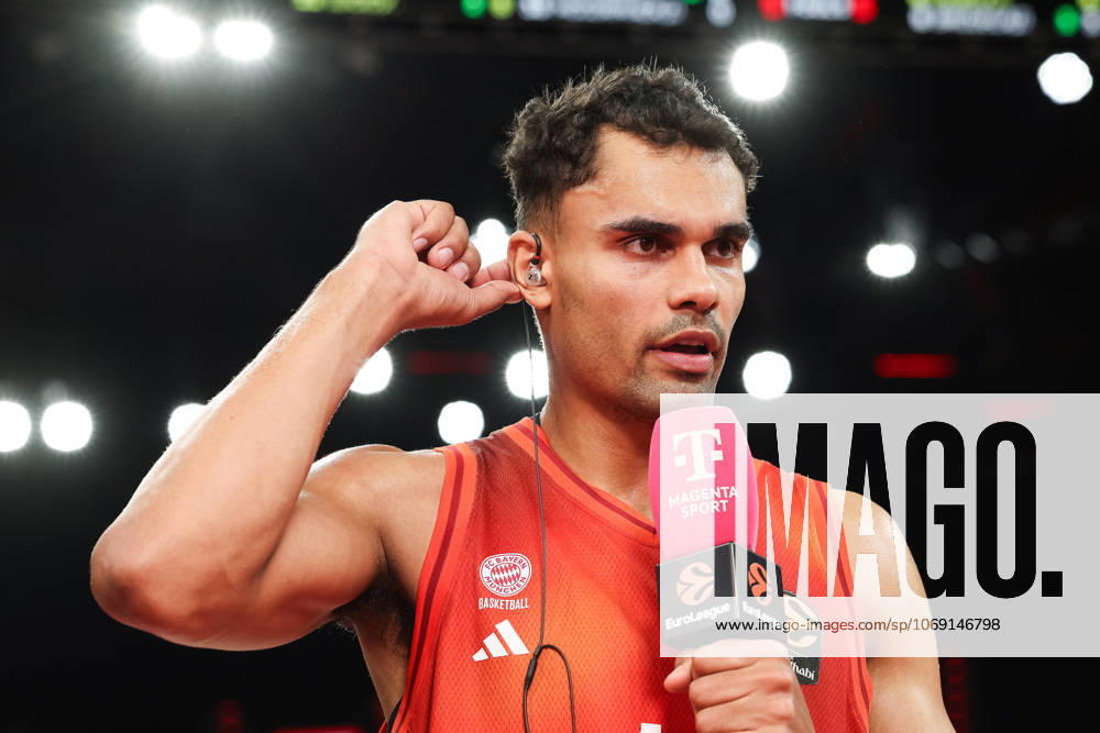 Oscar da Silva (FC Bayern Basketball, 01) beim Interview nach dem Spiel, GER, FC Bayern Basketball vs. FC Barcelona, Barca Basketball, Euroleague, 10. Spieltag, Saison 2025 2026, 12.11.2025, GER, FC Bayern Basketball vs. FC Barcelona, Basketball, Euroleague, 10. Spieltag, Saison 2025 2026, 12.11.2025 Muenchen