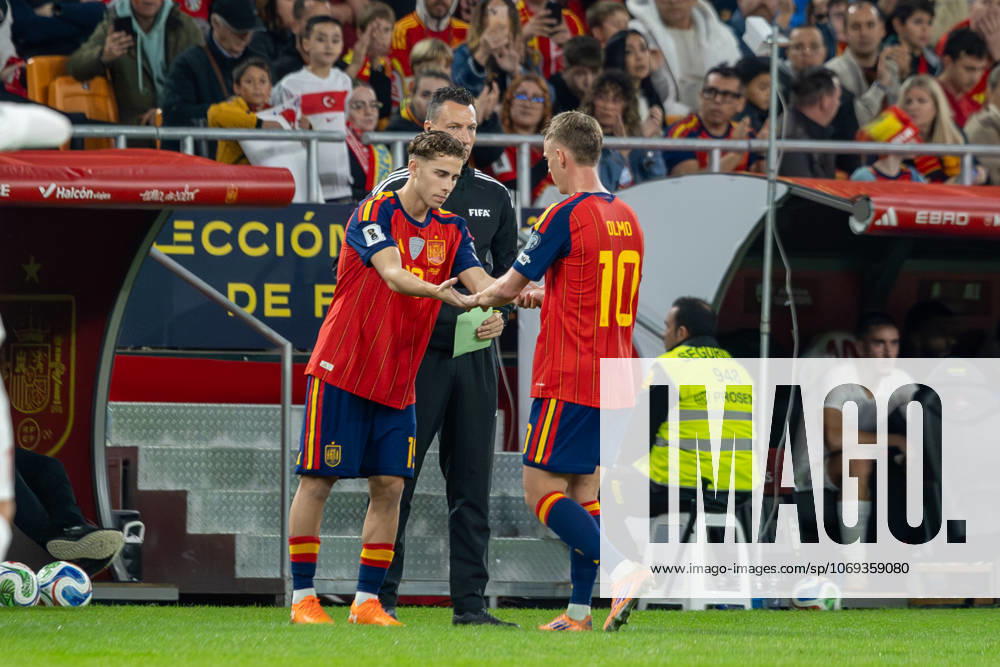 Spain v Turkiye - FIFA World Cup, WM, Weltmeisterschaft, Fussball 2026 Qualifier SEVILLE, SPAIN - NOVEMBER 18: Fermin Lopez Marin of Spain and FC Barcelona, Barca and Daniel Olmo Carvajal of Spain and FC Barcelona during to the FIFA World Cup 2026 qualifier match between Spain and Turkiye at Estadio de La Cartuja on November 18, 2025 in Seville, Spain. (Photos by Gabriel Colchero Photo Players Images Magara Press) Sevilla Estadio de la Cartuja Sevilla Spain