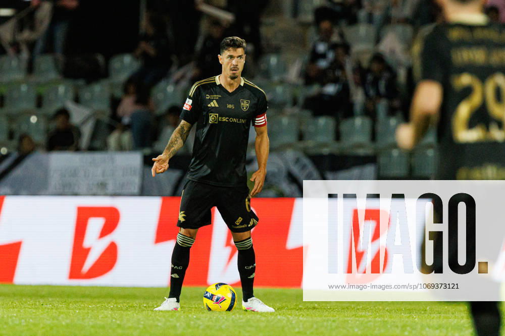 Jose Fonte seen during Liga Portugal game between teams of Casa Pia and CF Estrela Amadora at Estadio Municipal Rio Maior (Maciej Rogowski Ball Raw Images) Rio Maior Estadio Municipal Rio Maior Portugal