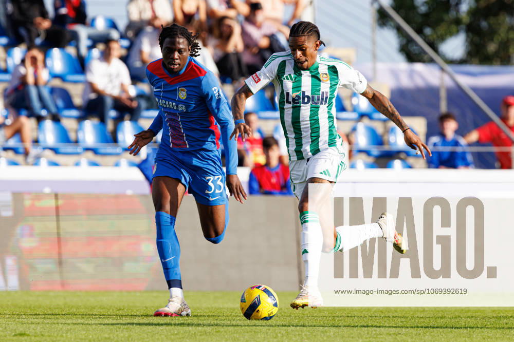 Bastien Meupiyou and Andre Luiz seen during Liga Portugal game between teams of FC Alverca and Rio Ave FC (Maciej Rogowski Ball Raw Images) Alverca Complexo Desportivo Alverca Portugal