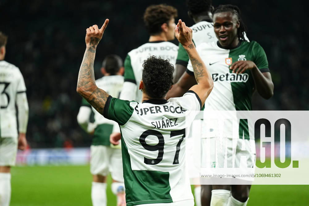 Taca de Portugal - Sporting CP v AC Marinhense (Foto: Joao Alvarinhas Avant Sports) Luis Suarez do Sporting CP celebra um golo durante a partida entre o Sporting CP e o AC Marinhense, a contar para a Taca de Portugal no Estadio Jose Alvalade - Novembro 22, 2025 - Lisboa, Portugal. (Foto: Joao Alvarinhas Avant Sports) Lisboa Estadio Jose Alvalade Portugal