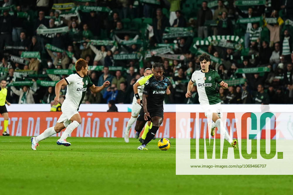 Taca de Portugal - Sporting CP v AC Marinhense (Foto: Joao Alvarinhas Avant Sports) Dede do AC Marinhense durante a partida entre o Sporting CP e o AC Marinhense, a contar para a Taca de Portugal no Estadio Jose Alvalade - Novembro 22, 2025 - Lisboa, Portugal. (Foto: Joao Alvarinhas Avant Sports) Lisboa Estadio Jose Alvalade Portugal