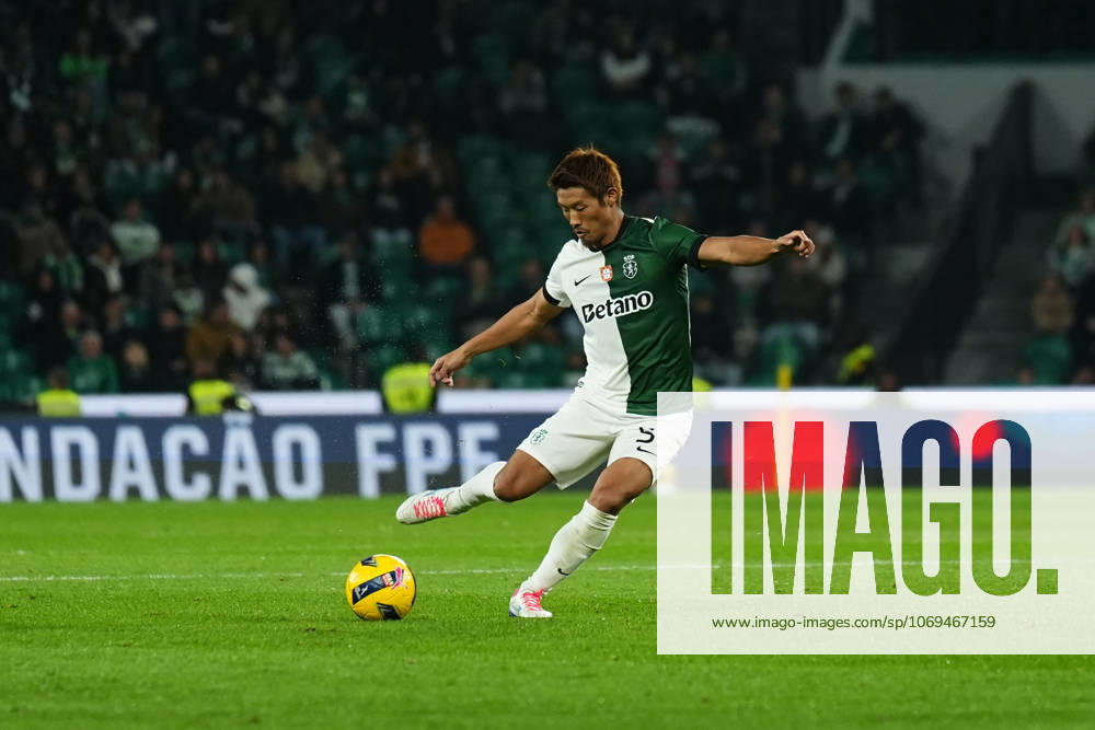 Taca de Portugal - Sporting CP v AC Marinhense (Foto: Joao Alvarinhas Avant Sports) Hidemasa Morita do Sporting CP durante a partida entre o Sporting CP e o AC Marinhense, a contar para a Taca de Portugal no Estadio Jose Alvalade - Novembro 22, 2025 - Lisboa, Portugal. (Foto: Joao Alvarinhas Avant Sports) Lisboa Estadio Jose Alvalade Portugal