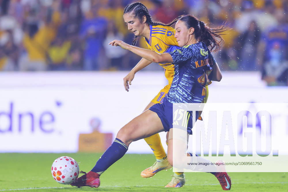 TIGRES VS AMERICA - LIGA MX FEMENIL - 23 DE NOVIEMBRE 2025 SAN NICOLAS DE LOS GARZA, NUEVO LEON, MEXICO. NOVEMBER 23TH: Kimberly Rodriguez 15 of America competes for the ball with Diana Ordonez 12 of Tigres during the Final match between Tigres and America of the A2025 tournament in the Liga MX Femenil, held at the Universitario stadium, in San Nicolas de los Garza, Nuevo Leon, México. (PHOTO BY RICARDO RODRIGUEZ STRAFFONIMAGES IMAGO MANDATORY CREDIT EDITORIAL USE