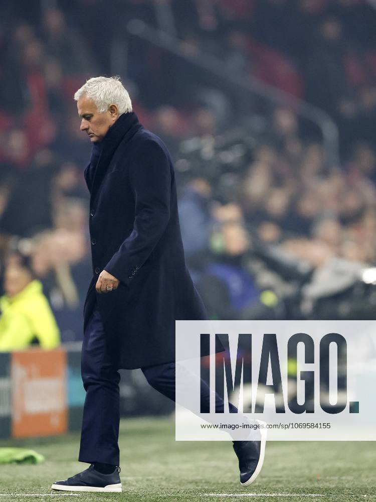 AMSTERDAM - SL Benfica coach Jose Mourinho during the Champions League match between AFC Ajax and SL Benfica at the Johan Cruijff ArenA on November 25, 2025, in Amsterdam, Netherlands. ANP HOLLANDSE HOOGTE MAURICE VAN STEEN UEFA Champions League Matchday 5 2025-2026 ANPxSportx xMauricexvanxSteenxIVx 543066197 originalFilename: 543066197