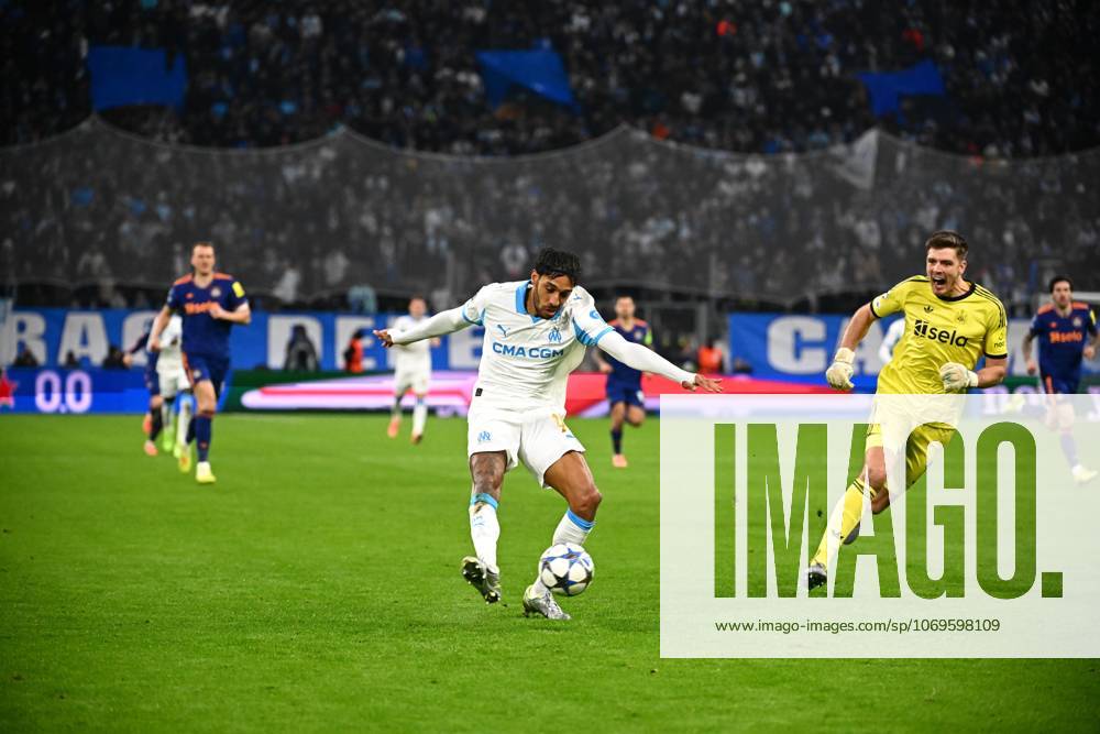 Aubameyang (pierre emerick) pope (nick) FOOT LIGUE DES CHAMPIONS 2025 MARSEILLE-NEWCASTLE (2-1) ORANGE VELODROME MARSEILLE FRANCE 25 11 2025 LAHALLE PIERRE (1-1) aubameyang (pierre emerick) MARSEILLE ORANGE VELODROME France GermanyxJapanxUKxFrancexBelgiumxOUT