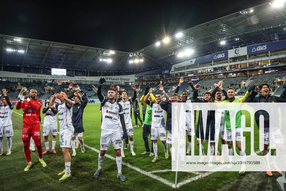STVV s players celebrate after winning a soccer match between KAA Gent and STVV, Sunday 30 November 2025 in Gent, on day 16 of the 2025-2026 Jupiler Pro League first division of the Belgian championship. BRUNOxFAHY x145453643x