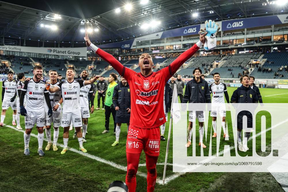 STVV s players celebrate after winning a soccer match between KAA Gent and STVV, Sunday 30 November 2025 in Gent, on day 16 of the 2025-2026 Jupiler Pro League first division of the Belgian championship. BRUNOxFAHY x145453778x