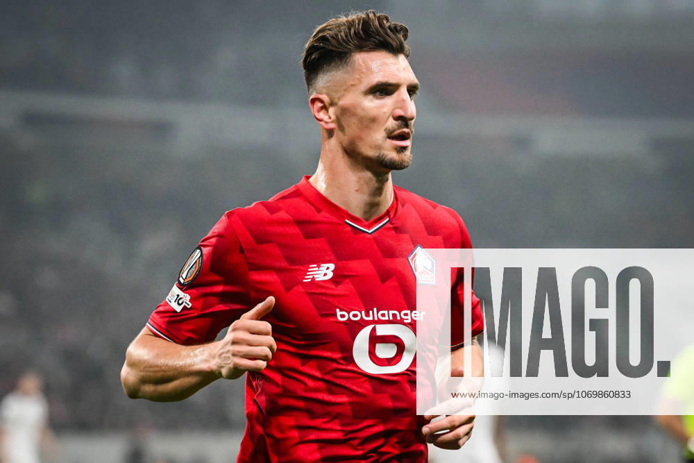 Villeneuve-D ascq, France, France: Thomas MEUNIER of Lille during the UEFA Champions League, League Phase MD3 match between Lille OSC (LOSC) and PAOK FC at Pierre Mauroy Stadium on October 23, 2025 in Villeneuve-d Ascq near Lille, France. Villeneuve-D ascq France - ZUMAm308 20251023_zsp_m308_041