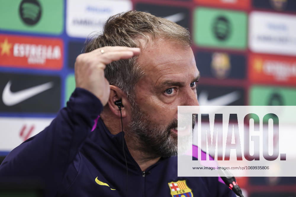 Hansi Flick, head coach of FC Barcelona, Barca attends his press conference, PK, Pressekonferenz during the training day of FC Barcelona ahead the Spanish League, La Liga EA Sports, football match against Real Betis at Ciudad Esportiva Joan Gamper on December 05, 2025 in Sant Joan Despi, Barcelona, Spain. Sant Joan Despi SPAIN - ZUMAa181 20251205_zaa_a181_027