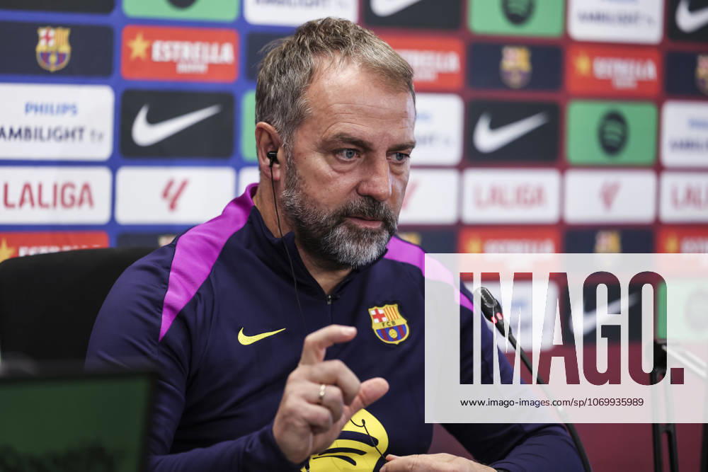 Hansi Flick, head coach of FC Barcelona, Barca attends his press conference, PK, Pressekonferenz during the training day of FC Barcelona ahead the Spanish League, La Liga EA Sports, football match against Real Betis at Ciudad Esportiva Joan Gamper on December 05, 2025 in Sant Joan Despi, Barcelona, Spain. Sant Joan Despi SPAIN - ZUMAa181 20251205_zaa_a181_042