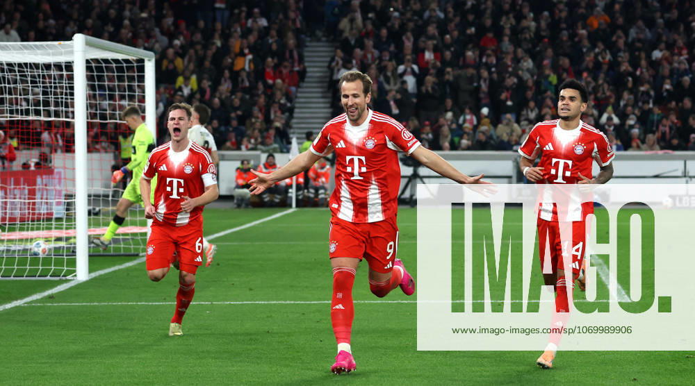 Stuttgart , Bundesliga Fußball VfB Stuttgart vs. FC Bayern München, v.l. Joshua Kimmich, Torschütze Harry Kane und Luis Diaz (Bayern) jubeln über Kanes Tor zum 0:4 Gemäß den Vorgaben der DFL Deutschen Fußball Liga ist es untersagt, in dem Stadion und oder vom Spiel angefertigte Fotoaufnahmen in Form von Sequenzbildern und oder videoähnlichen Fotostrecken zu verwerten bzw. verwerten zu lassen.