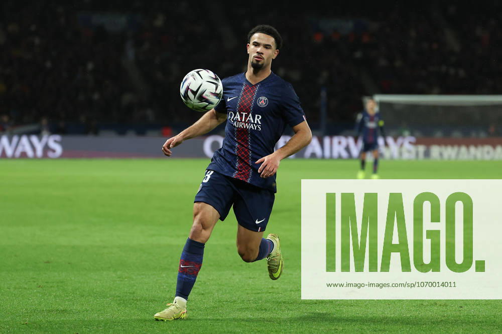FBL-FRA-LIGUE1-Paris Saint Germain - Stade Rennes Warren Zaire Emery (Paris Saint-Germain) vie for the ball during the French L1 football match between Paris Saint-Germain (PSG) an Stade Rennes at Parc des Princes Paris ,France, on December 06, 2025.