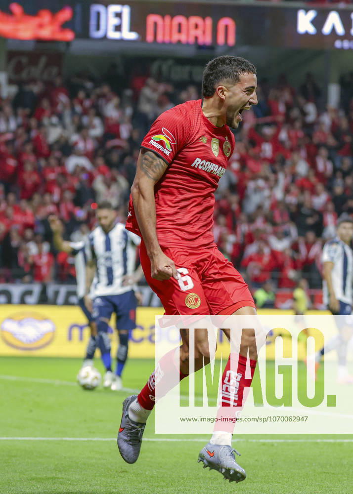 LIGA BBVA MX 2025 LIGA BBVA MX 2025 TOLUCA VS RAYADOS MONTERREY 06122025 TOLUCA, ESTADO DE MEXICO, MEXICO. Action photo of Andres Pereira of Diablos Rojos del Toluca, during semifinal game of the Torneo de Apertura 2025 of the BBVA Liga MX, held at the Estadio Nemesio Diez of Toluca, Estado de Mexico against Rayados Monterrey. Foto de accion de Andres Pereira de los Diablos Rojos del Toluca, durante juego semifinal del Torneo Apertura 2025 de la Liga BBVA MX, celebrado en el estadio Nemesio Diez de Toluca, Estado de Mexico en contra de Rayados Monterrey. IMAGENSHOP AGENCIA FOTOGRAFICA TOLUCA ESTADO DE MEXICO MEXICO