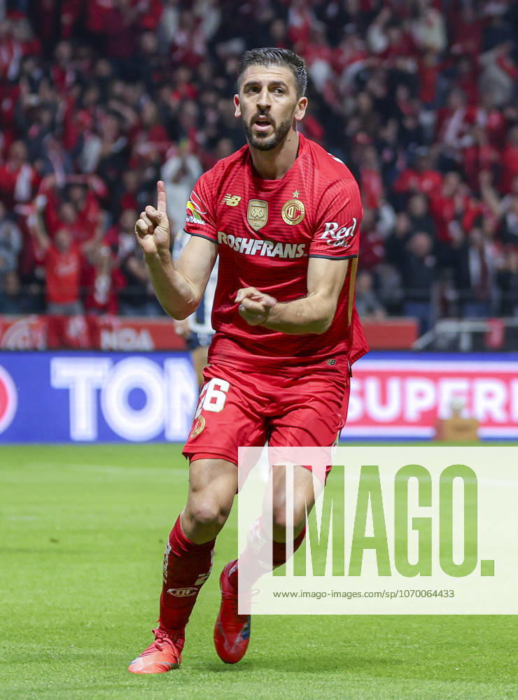 LIGA BBVA MX 2025 LIGA BBVA MX 2025 TOLUCA VS RAYADOS MONTERREY 06122025 TOLUCA, ESTADO DE MEXICO, MEXICO. Action photo of Joao Dias (26) of Diablos Rojos del Toluca, during semifinal game of the Torneo de Apertura 2025 of the BBVA Liga MX, held at the Estadio Nemesio Diez of Toluca, Estado de Mexico against Rayados Monterrey. Foto de accion de Joao Dias (26) de los Diablos Rojos del Toluca, durante juego semifinal del Torneo Apertura 2025 de la Liga BBVA MX, celebrado en el estadio Nemesio Diez de Toluca, Estado de Mexico en contra de Rayados Monterrey. IMAGENSHOP AGENCIA FOTOGRAFICA TOLUCA ESTADO DE MEXICO MEXICO