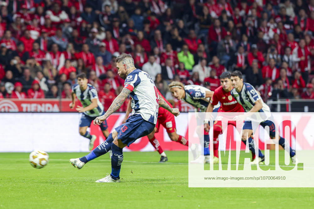 LIGA BBVA MX 2025 LIGA BBVA MX 2025 TOLUCA VS RAYADOS MONTERREY 06122025 TOLUCA, ESTADO DE MEXICO, MEXICO. Action photo of Sergio Ramos (93) of Rayados Monterrey, during semifinal game of the Torneo de Apertura 2025 of the BBVA Liga MX, held at the Estadio Nemesio Diez of Toluca, Estado de Mexico against Diablos Rojos del Toluca. Foto de accion de Sergio Ramos (93) de Rayados Monterrey, durante juego semifinal del Torneo Apertura 2025 de la Liga BBVA MX, celebrado en el estadio Nemesio Diez de Toluca, Estado de Mexico en contra de Diablos Rojos del Toluca. IMAGENSHOP AGENCIA FOTOGRAFICA TOLUCA ESTADO DE MEXICO MEXICO