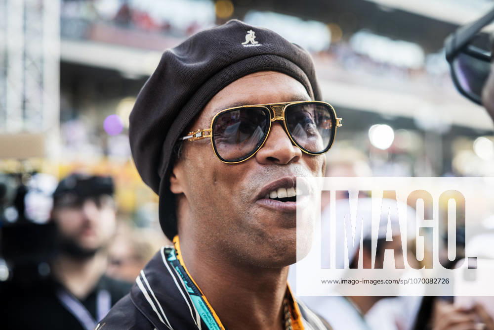 2025 Formula One Abu Dhabi Grand Prix Yas Marina Circuit, Abu Dhabi, United Arab Emirates 7.December.2025; Ronaldinho de Assis Moreira of Brazil and former footballer during Formula One Abu Dhabi Grand Prix (photo by Jay Hirano) Abu Dhabi Yas Marina Circuit United Arab Emirates