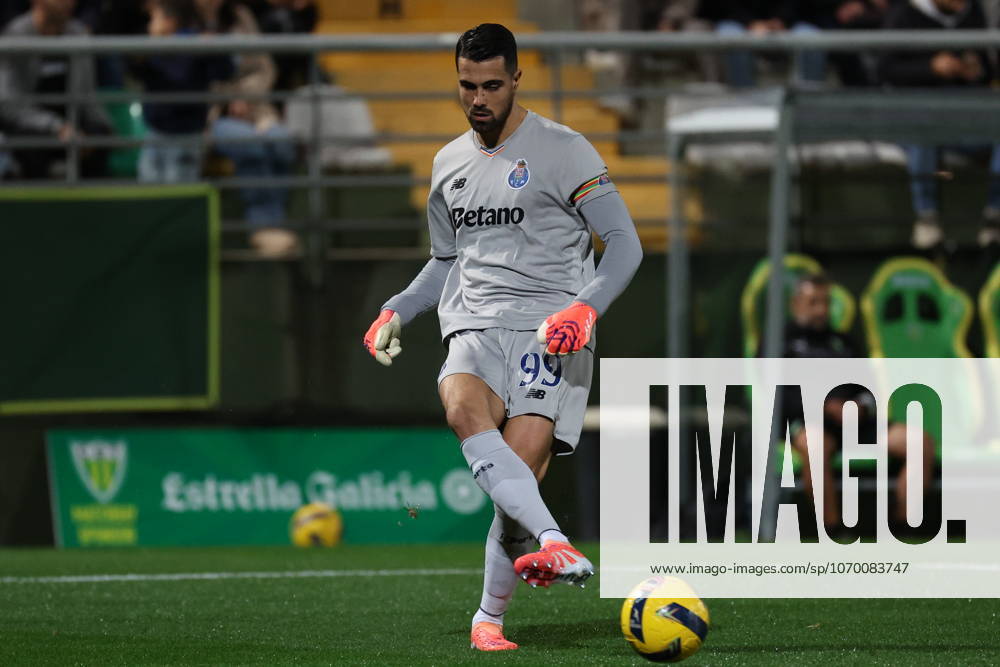 Diogo Costa (FC Porto) in action during the match between CD Tondela and FC Porto, valid for Liga Portugal Betclic 2025 2026 at Estadio Joao Cardoso on 7 December 2025. Tondela Estadio Joao Cardoso Tondela Portugal